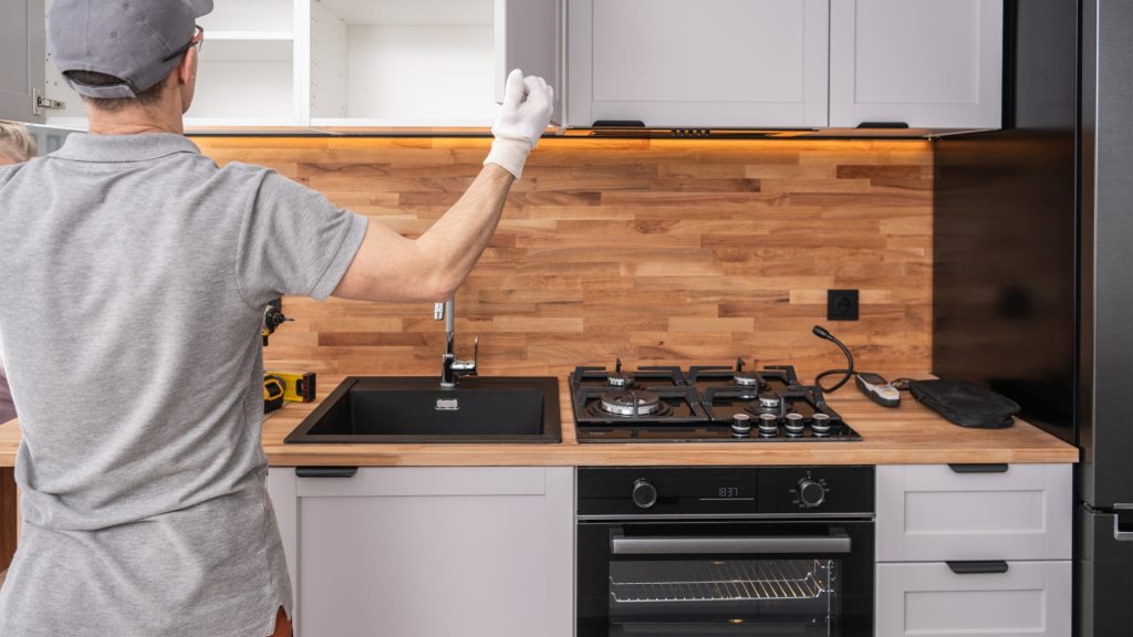 kitchen installer